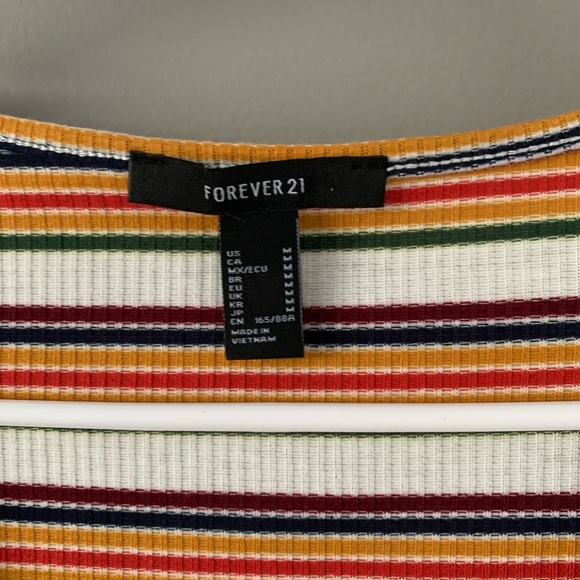 Multi Striped “V”Crop Top - Picture 4 of 5
